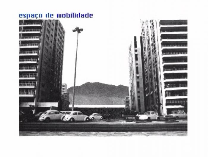 Edificio Galaxie (sobre a movilidade) 