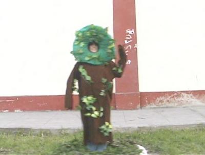 El hombre que quería ser un árbol